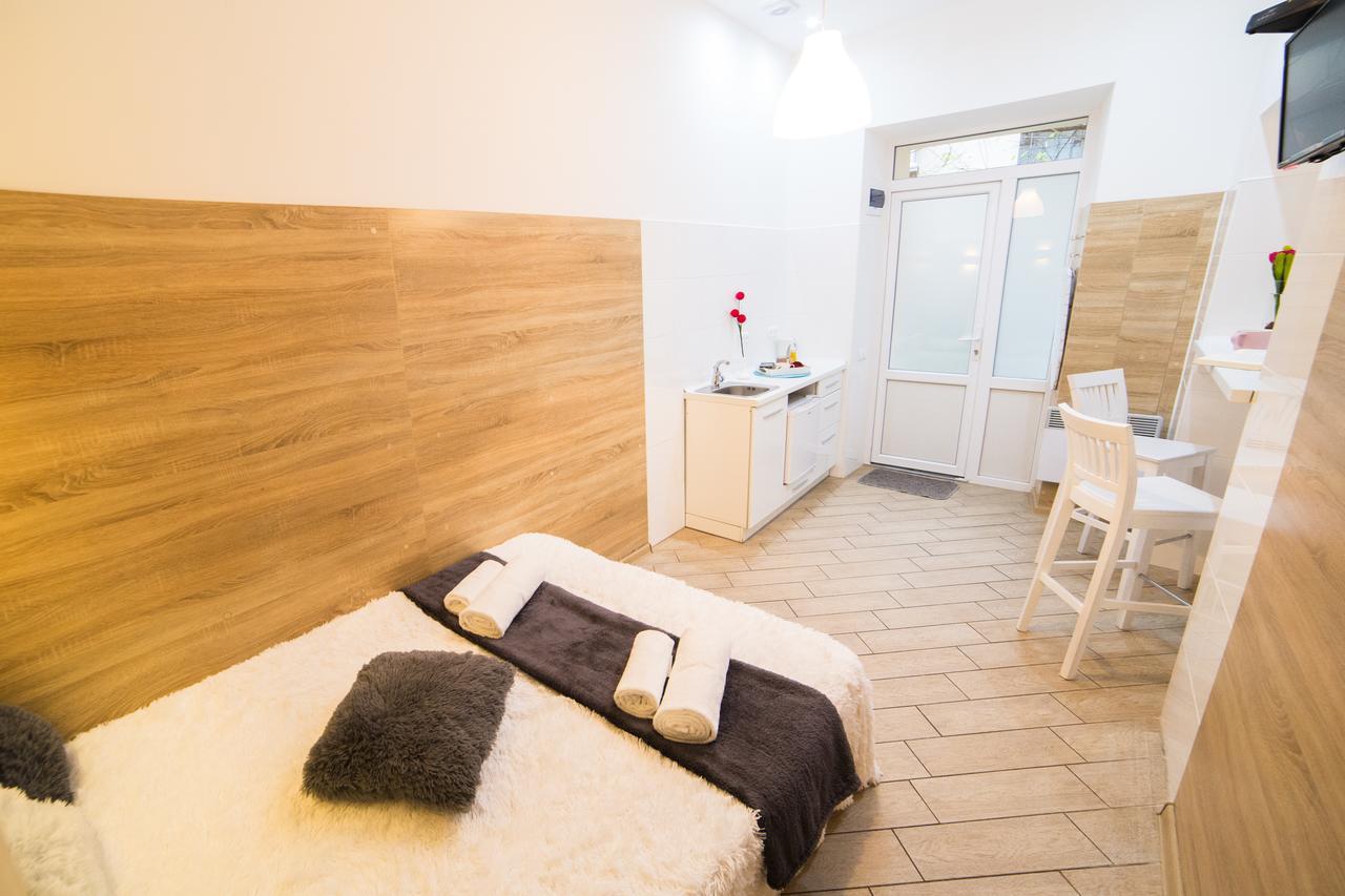 לבוב Smart Apartment On Filatova מראה חיצוני תמונה