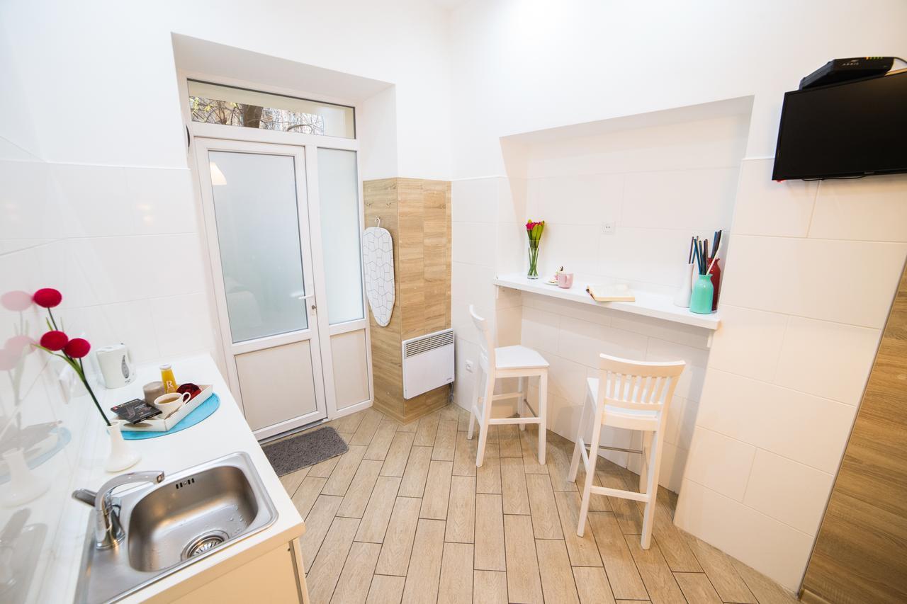 לבוב Smart Apartment On Filatova מראה חיצוני תמונה
